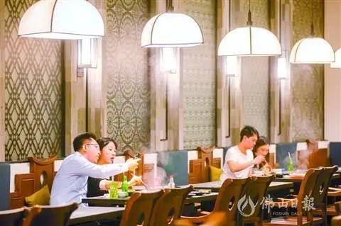 佛山超万家餐饮服务单位复工复产，堂食回暖推动行业复苏
